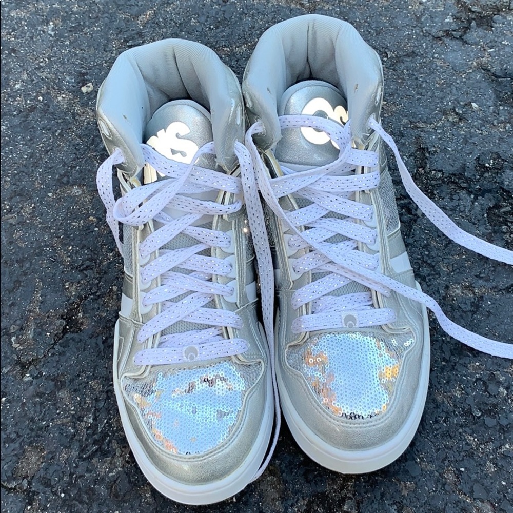 Osiris women’s size 11 high top sparkly sneakers
